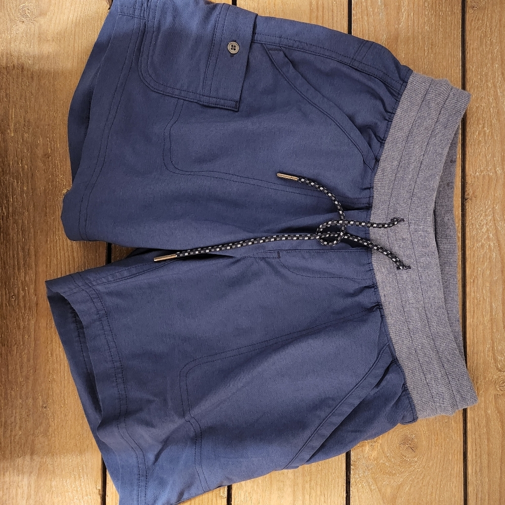 Columbia Shorts